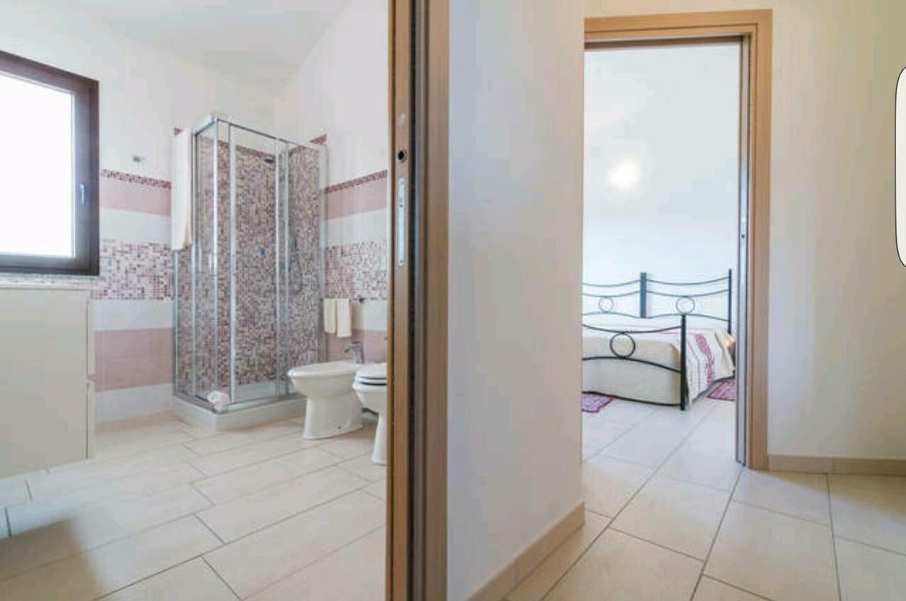 Il Girasole Bed & Breakfast Domus De Maria Dış mekan fotoğraf