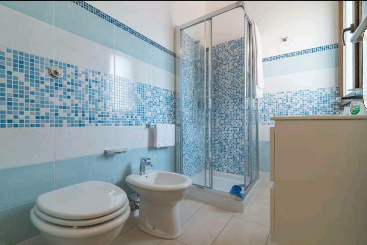Il Girasole Bed & Breakfast Domus De Maria Dış mekan fotoğraf