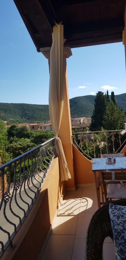 Il Girasole Bed & Breakfast Domus De Maria Dış mekan fotoğraf
